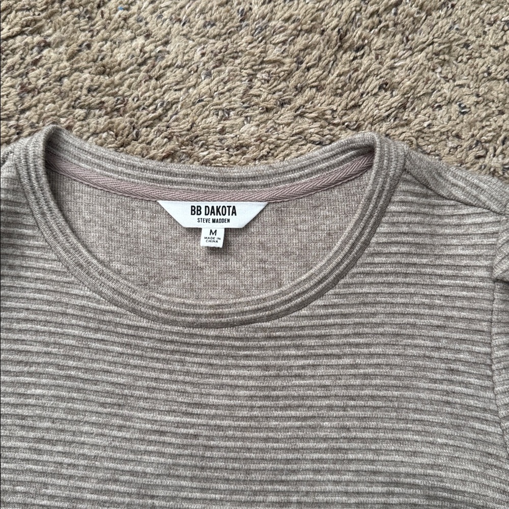 BB DAKOTA NEW WOMEN'S KNIT THE SCENE DRESS Size M - Picture 5 of 9